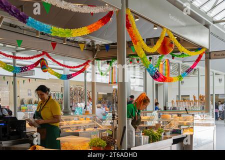 San Juan Festivaldekoration auf dem Markt Stockfoto