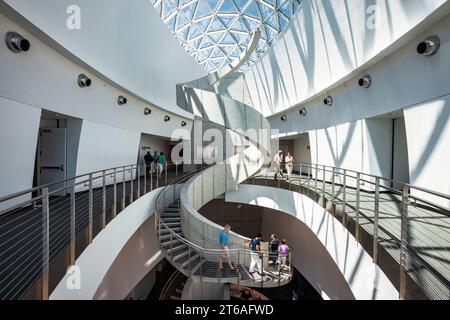 Innenraum des Salvador Dali Museums in St. Petersburg, Florida USA Stockfoto