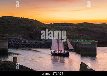 Amlwch Port Green Space Dark Sky 07-08-22 Stockfoto