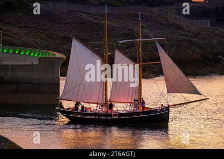 Amlwch Port Green Space Dark Sky 07-08-22 Stockfoto