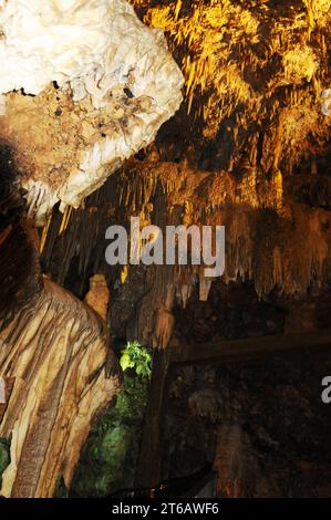 Libanon: Die Höhlen in der Nähe von Qadisha-Valley Tripolis-City. Stockfoto