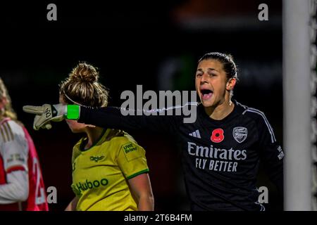 Borehamwood, Großbritannien. November 2023. Torhüterin Sabrina DAngelo (14 Arsenal) gibt beim FA Women's Continental Tyres League Cup Spiel zwischen Arsenal und Bristol City im Meadow Park, Borehamwood am Donnerstag, den 9. November 2023. (Foto: Kevin Hodgson | MI News) Credit: MI News & Sport /Alamy Live News Stockfoto