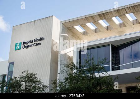 Miami Beach Florida, Baptist Health Urgent Care, Krankenhaus Medical Center Gesundheit, Außenfassade, Gebäude Vordereingang, Schild Information, Promoti Stockfoto