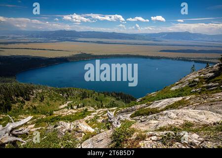 WY05762-00...WYOMING - Jenny Lake und Jackson Hole vom Hanging Canyon im Grand Teton National Park aus gesehen. Stockfoto