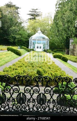 Bank im Park, Woodstock Gardens und Arboretum Stockfoto