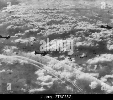 Bombenanschlag auf Berlin durch Boeing B-17 Flying Forresses Stockfoto