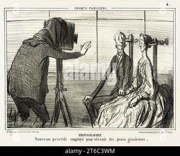 Fotografie, 1856. Fotografie. Nouveau proc&#xe9;d&#xe9; employ&#xe9; pour obtenir des Poses gracieuses. (Neue Methode, um anmutige Posen zu erhalten). Ein Paar sitzt mit dem Kopf in Laster, während der Fotograf ein Foto macht. Von Croquis Parisiens. Stockfoto