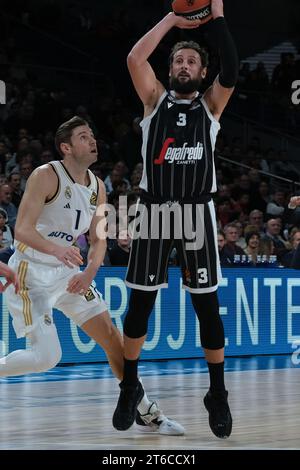 Madrid, Spanien. November 2023. Belinelli Marco von Bologna während des Turkish Airlines EuroLeague-Spiels zwischen Real Madrid und Virtus Segafredo Bologna im Wizink Center am 9. November 2023 in Madrid. (Foto: Oscar Gonzalez/SIPA USA) (Foto: Oscar Gonzalez/SIPA USA) Credit: SIPA USA/Alamy Live News Stockfoto