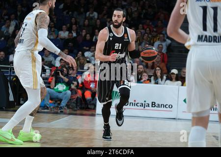 Madrid, Spanien. November 2023. Shengelia Tornike aus Bologna während des Turkish Airlines EuroLeague-Spiels zwischen Real Madrid und Virtus Segafredo Bologna im Wizink Center am 9. November 2023 in Madrid. (Foto: Oscar Gonzalez/SIPA USA) (Foto: Oscar Gonzalez/SIPA USA) Credit: SIPA USA/Alamy Live News Stockfoto