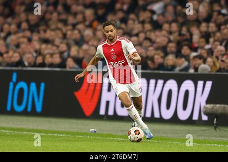 Amsterdam, Niederlande. November 2023. Devyne Rensch (Ajax) Fußball/Fußball : UEFA Europa League Gruppe B Spieltag 4 zwischen AFC Ajax 0-2 Brighton & Hove Albion FC in der Johan Cruijff Arena in Amsterdam, Niederlande . Quelle: Mutsu Kawamori/AFLO/Alamy Live News Stockfoto