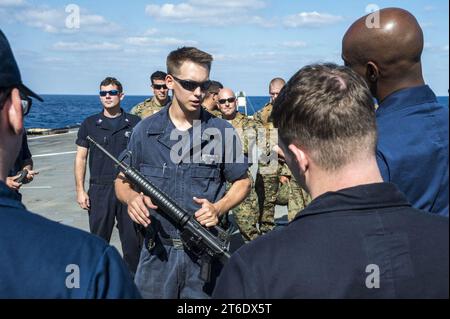 USS Germantown Operations 141104 Stockfoto