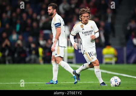 Madrid, Spanien. November 2023. Luka Modric von Real Madrid spielte am 8. November 2023 im Santiago Bernabeu Stadion in Madrid, Spanien, während des UEFA Champions League-Spiels, Gruppe C, zwischen Real Madrid und Sporting Clube de Braga. (Foto: Bagu Blanco/PRESSINPHOTO) Credit: PRESSINPHOTO SPORTS AGENCY/Alamy Live News Stockfoto