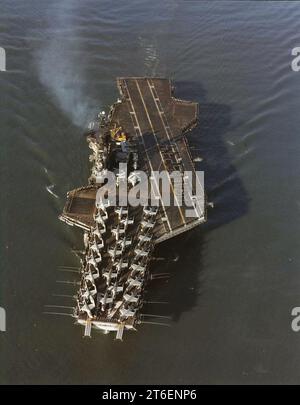 USS Midway (CVA-41) Draufsicht im April 1972 Stockfoto