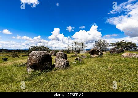 Ebene der Gläser (Gläser Plain), Gruppe 1 von Standort 1, Phonsavan, Provinz Xiangkhouang, Laos, Südostasien, Asien Stockfoto