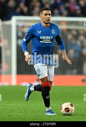 Glasgow, Großbritannien. November 2023. James Tavernier von den Rangers während des Spiels der UEFA Europa League im Ibrox Stadium, Glasgow. Der Bildnachweis sollte lauten: Neil Hanna/Sportimage Credit: Sportimage Ltd/Alamy Live News Stockfoto