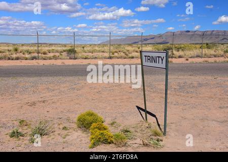 Eingang zum trinity-Standort, an der Raketenreichweite White Sands, New mexico, wo die erste Atombombe der Welt explodiert ist Stockfoto