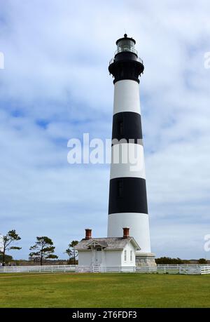 Das Leuchthaus bodie Island am roanoke Sound an der Küste von cape hatteras in der Nähe von Nags Head, North carolina Stockfoto