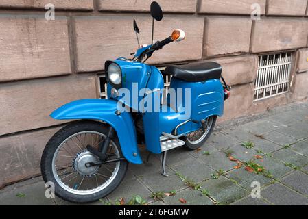 Schwalbe, Moped der ehemaligen DDR, Simson KR 51, 2, Baujahr 1983, Nürnberg, Mittelfranken, Bayern, Deutschland Stockfoto