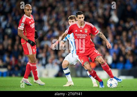 Angel Di Maria von SL Benfica sieht sich beim Spiel der Gruppe D – UEFA Champions League zwischen Real Sociedad und SL Benfica im November in der reale Arena an Stockfoto