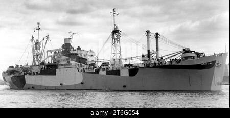 USS Torrance (AKA-76) in New York City (USA) am 23. November 1944 (BS 78527) Stockfoto