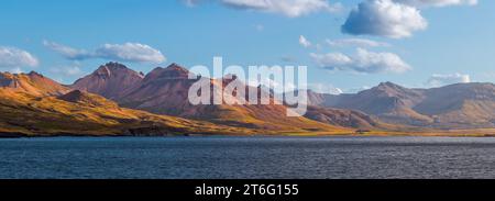 Fjardarheidi-Gebirge in der Nähe von Seydisfjordur, Island Stockfoto