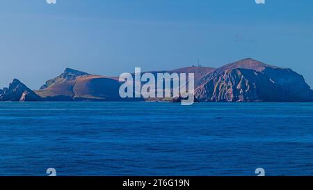 Segeln Sie vorbei an St. Kilda, Nordatlantik Stockfoto