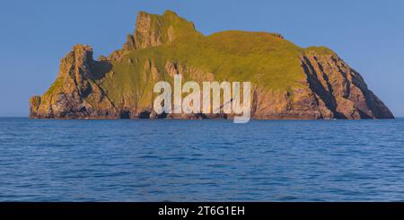 Segeln Sie vorbei an St. Kilda, Nordatlantik Stockfoto