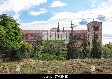 Seitenansicht der Kirche St. Demetrius - Hagios Demetrios in Thessaloniki Stadt, Griechenland Stockfoto