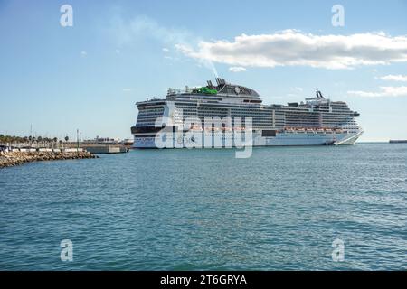 MSC grandiosa Kreuzfahrtschiff, im Hafen von Malaga, Costa del Sol, Spanien. Stockfoto