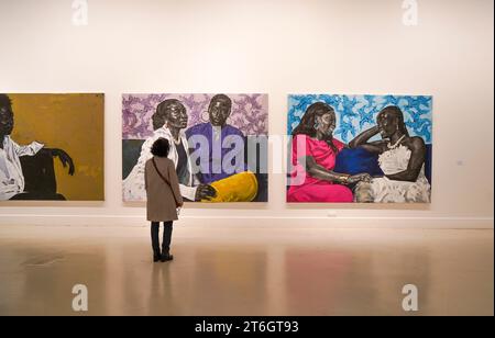 Kunstwerke von Atanda Quadri Adebayo, Künstlerin aus Nigeria, im Zentrum für zeitgenössische Kunst von Malaga, CAC Museum in Malaga, Andalusien, Stockfoto