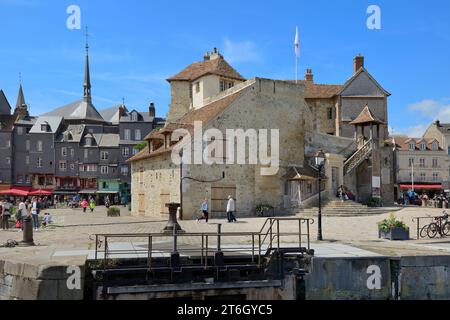 Leutnance aus dem 18. Jahrhundert, ehemaliges Gouverneurshaus, Quai de la Quarantaine, Honfleur, Calvados, Basse Normandie, Normandie, Frankreich, Europa Stockfoto