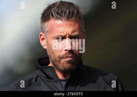 Aktenfoto vom 07-10-2023 von Luton-Chef Rob Edwards, der sich persönlich entschuldigt hat, nachdem Tragik-Gesänge gegen Liverpool-Fans in der Kenilworth Road am vergangenen Sonntag gerichtet waren. Ausgabedatum: Freitag, 10. November 2023. Stockfoto