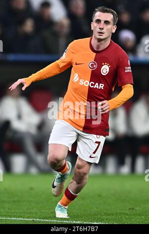 MÜNCHEN, DEUTSCHLAND - 8. NOVEMBER: Kerem Akturkoglu von Galatasaray während des UEFA Champions League-Spiels zwischen dem FC Bayern München und Galatasaray A.S. AT Stockfoto