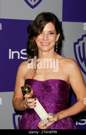 Sandra Bullock bei der 11. Jährlichen Warner Brothers und InStyle Golden Globe After-Party. Ankunft im Beverly Hilton Hotel in Beverly Hills, CA am Sonntag, 17. Januar 2010. Foto: Joseph Martinez / Picturelux Stockfoto