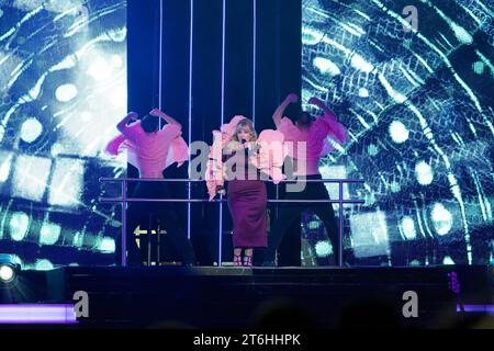 Köln Schlagersängerin Maite Kelly am 09.11.2023 in Köln beim Auftaktkonzert Ihrer Tournee die Happy Show - Live 2023 am 09.11.2023 in Köln *** Kölner Popsängerin Maite Kelly am 09 11 2023 in Köln beim Eröffnungskonzert ihrer Tour die Happy Show Live 2023 am 09 11 2023 in Köln Copyright: xGerhardxWingenderx/xEibner-Pressx EP GWR Stockfoto
