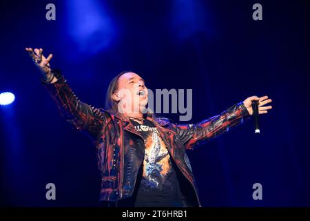 TOLUCA, MEXIKO - 3. NOVEMBER: Andi Deris von Helloween tritt während einer Show im Rahmen der Hell & Heaven 2023 im Foro Pegaso am 3. November 2023 in Toluca, Mexiko auf. (Foto von Norte Photo) Stockfoto