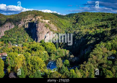 Bad Münster am Stein, Burg, Felsenlandschaft, Grafen von Sponheim, Herbst, Hochburg, Martin Bucer, Mineral Spa, nahe, Porphyr-Gesteinsformation, Raugrafen, Reformator, Reichsritter Franz von Sickingen, Rheingrafenstein, Burg, Ulrich von Hutten, Vorburger Ruine Affenstein Stockfoto