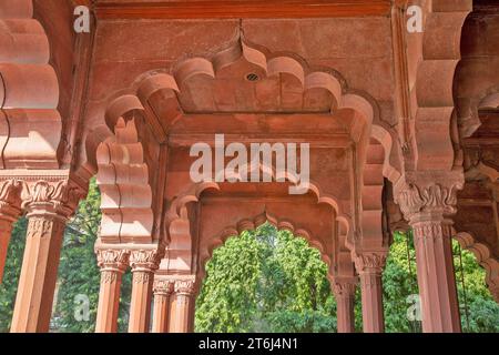 Red Fort, auch Lal QalÊ¿Ah genannt, heißt auch Lal Kila oder Lal Qila, Mogul Fort in Alt-Delhi, Indien Stockfoto