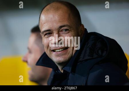 SITTARD, NIEDERLANDE - 10. NOVEMBER: Danny Buijs Cheftrainer von Fortuna Sittard vor dem niederländischen Eredivisie-Spiel zwischen Fortuna Sittard und Heracles Almelo im Fortuna Sittard Stadion am 10. November 2023 in Sittard, Niederlande. (Foto von Orange Pictures) Credit: Orange Pics BV/Alamy Live News Stockfoto