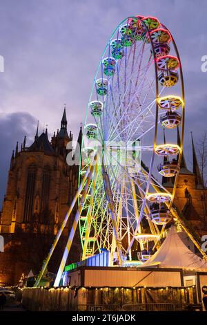 Weihnachtsmarkt am Domplatz, Riesenrad, Dom, Erfurt, Thüringen Stockfoto