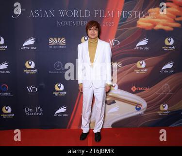 Culver City, Kalifornien, USA. November 2023. Ray Wang besuchte das 9. Asian World Film Festival (AWFF) im Culver Theatre in Culver City, Kalifornien. Quelle: Sheri Determan Stockfoto