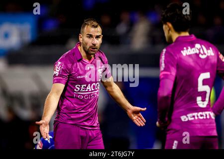 Eindhoven, Niederlande. November 2023. EINDHOVEN, NIEDERLANDE - 10. NOVEMBER: Roel Janssen von VVV-Venlo reagiert beim niederländischen Keuken Kampioen Divisie Spiel zwischen FC Eindhoven und VVV-Venlo im Jan Louwers Stadion am 10. November 2023 in Eindhoven. (Foto: Broer van den Boom/Orange Pictures) Credit: Orange Pics BV/Alamy Live News Stockfoto