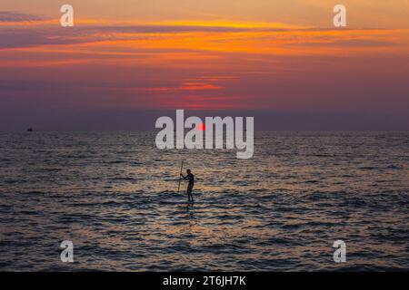 Goldene Stunde nach Sonnenuntergang in Puerto Vallarta, Mexiko. Stockfoto