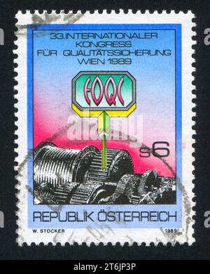 ÖSTERREICH - UM 1989: Stempel von Österreich gedruckt, Zeichen und Sternzeichen, um 1989 Stockfoto