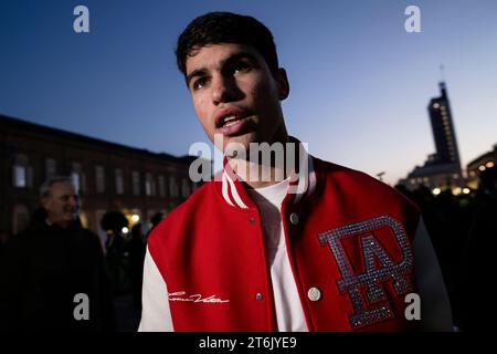 Turin, Italien. 10. November 2023. Carlos Alcaraz aus Spanien nimmt am Blauen Teppich des Nitto ATP Finals 2023 Teil. Quelle: Nicolò Campo/Alamy Live News Stockfoto