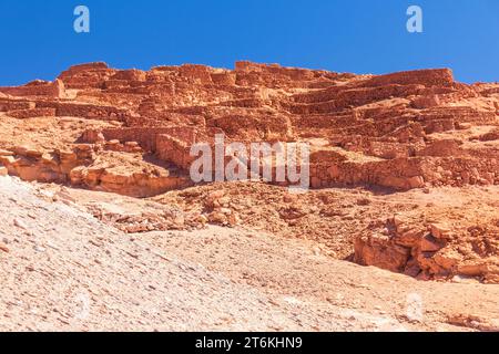 Ruinen der Festung Quitor, erbaut im 12. Jahrhundert in der Nähe von San Pedro de Atacama, Chile. Stockfoto