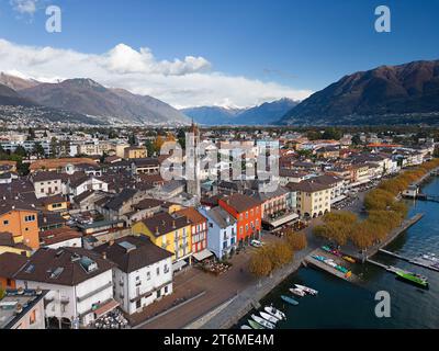 Ascona, Schweiz, Stadtansicht am Ufer des Lago Maggiore. Stockfoto