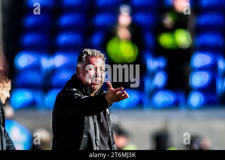 Peterborough, Großbritannien. November 2023. Manager Darren Ferguson (Manager Peterborough United) Gesten während des Spiels der Sky Bet League 1 zwischen Peterborough und Cambridge United in der London Road, Peterborough am Samstag, den 11. November 2023. (Foto: Kevin Hodgson | MI News) Credit: MI News & Sport /Alamy Live News Stockfoto