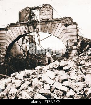 Kommune Paris. Die Docks der Villette brannten während der Kommune, die Schaukelbrücke, das 19. Arrondissement, Paris Stockfoto