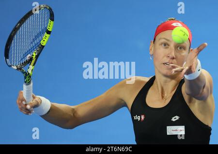 Die belgische Yanina Wickmayer wurde während eines Tennisspiels zwischen dem belgischen Wickmayer und dem ungarischen Bondar in den Play-offs für den Billie Jean King Cup am Samstag, den 11. November 2023 in Charleroi gezeigt. BELGA FOTO BENOIT DOPPAGNE Stockfoto